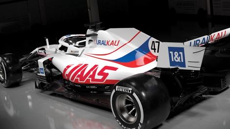 El equipo Haas presentó en sociedad el VF21, auto que tendrá como pilotos a Mick Schumacher y Nikita Mazepin en la temporada 2021.