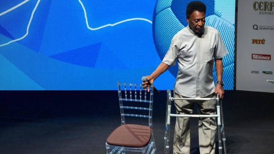 Difícil momento para Pelé