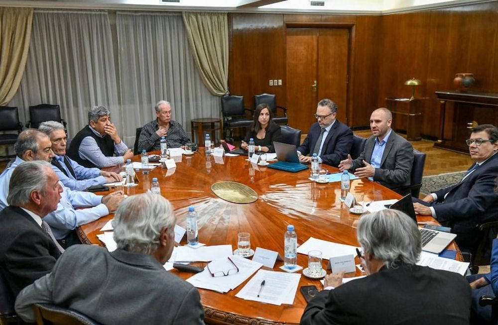 Reunión Guzmán UIA y CGT