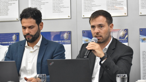 La Cámara de Diputados comenzó a analizar la DIA de PSJ Cobre Mendocino en plenario de comisiones, con el equipo técnico del Ministerio de Energía y Ambiente
