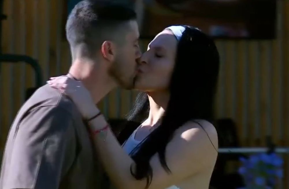 Primer beso de Gran Hermano 2024 / Captura de video
