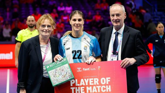 Handball. Elke Karsten, la artillera del seleccionado de damas y del partido frente a Polonia.