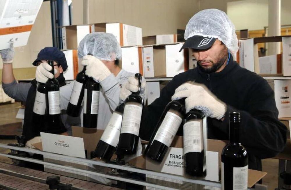 La botella de vino: el sustento de la venta al exterior
