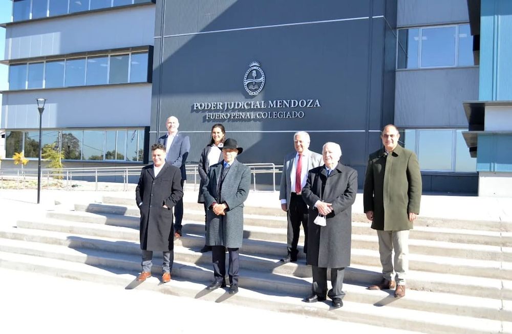 Los sierte miembros de la Suprema Corte, en su visita al flamante polo judicial. Se vivió otro clima, distinto al de 2020, cuando la grieta judicial se mostraba descarnada.