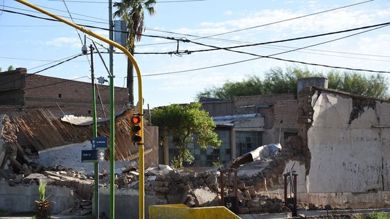 Balance. Las viviendas que no son sismo resistentes, nuevas construcciones o ampliaciones sin las aprobaciones correspondientes tienen más posibilidades de sufrir daños. Foto: Gentileza.