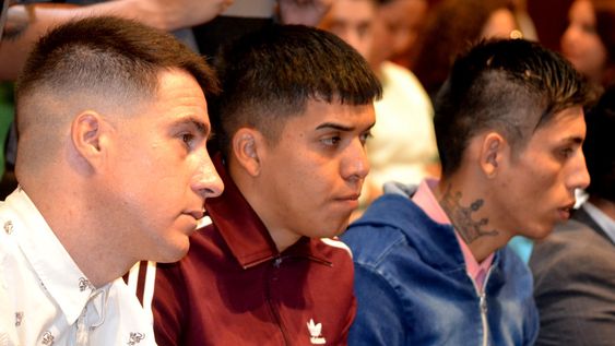 Los tres acusados del homicidio de Luciano Gómez, durante el juicio. Gentileza Poder Judicial.&nbsp;