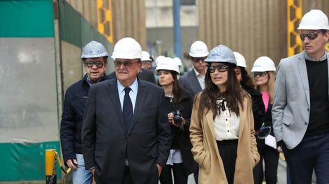 Los Andes | Ignacio de Mendiguren y la futura nueva directora Cecilia Garibotti, junto al representante de Mendoza, Pablo Magistocchi, recorrieron la planta de Impsa en setiembre.