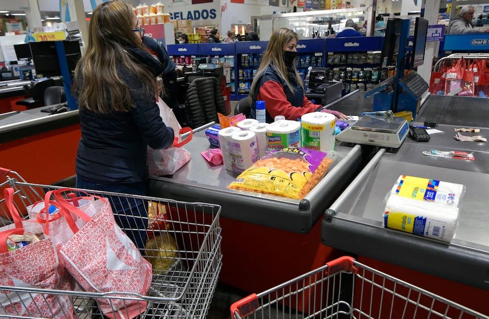 Día del Empleado de Comercio 2022: qué día cae y cómo se paga en caso de trabajarlo - Foto: Orlando Pelichotti / Los Andes
