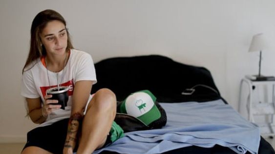 La mujer que desafía el statu quo del fútbol femenino