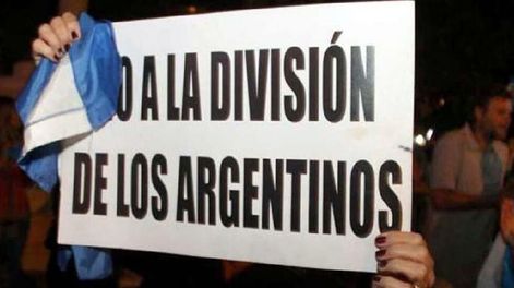¿Nos quieren dividir o somos un país dividido?