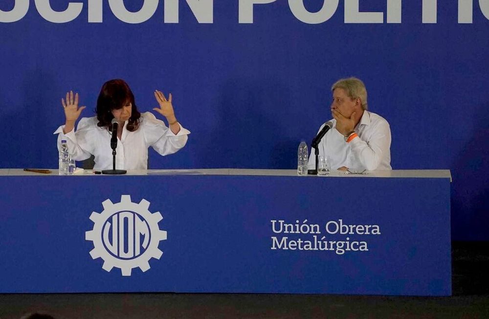 Cristina Kirchner habló sobre el intento de asesinato que sufrió: “No me di cuenta del arma que pretendía volarme la cabeza”. / Foto: Clarín