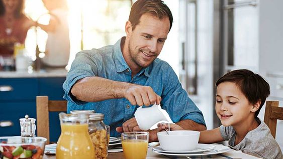 El retraso en la primera comida del día eleva el cortisol y afecta la salud metabólica&nbsp;