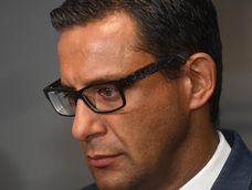 El juez Sebastián Sarmiento.