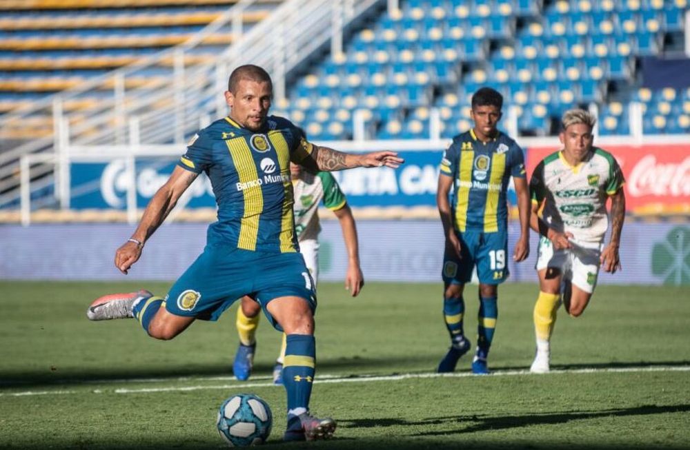 El volante Emiliano Vecchio y una frase histórica contra el árbitro Merlos que generó repudio en el ambiente del fútbol. / Gentileza.