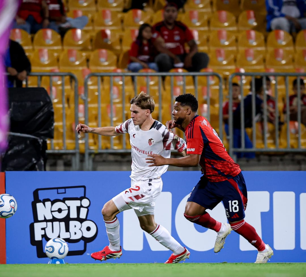 Al Pincha se le escapó el triunfo ante frente a Medellín pero se trae un punto de su debut de Libertadores.