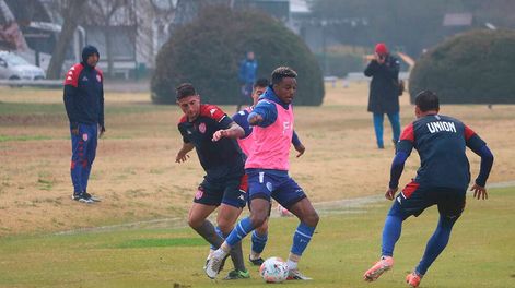 Los Andes | Único grito. El ecuatoriano Jeison Chalá, que fue extremo por derecha, marcó el exclusivo gol en los amistosos de pretemporada. / Gentileza Prensa GDGAT