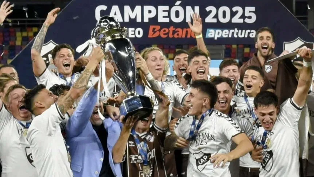 Platense se consagr&oacute; por primera vez en su historia de la mano de la dupla Orsi-Gomez.