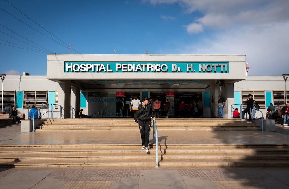 Hospital Notti, donde falleció la adolescente que había sufrido quemaduras por un incendio hogareño en San Martín (Foto archivo Los Andes)