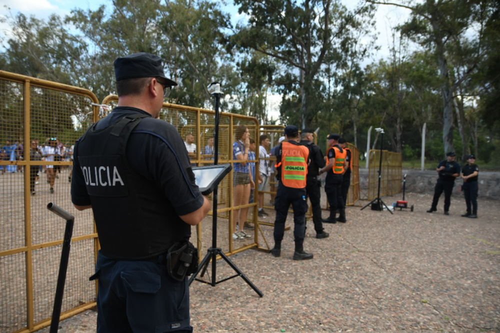 Program Safe Tribune pomógł zidentyfikować 217 osób, które nie będą mogły pojechać na Klubowe Mistrzostwa Świata.