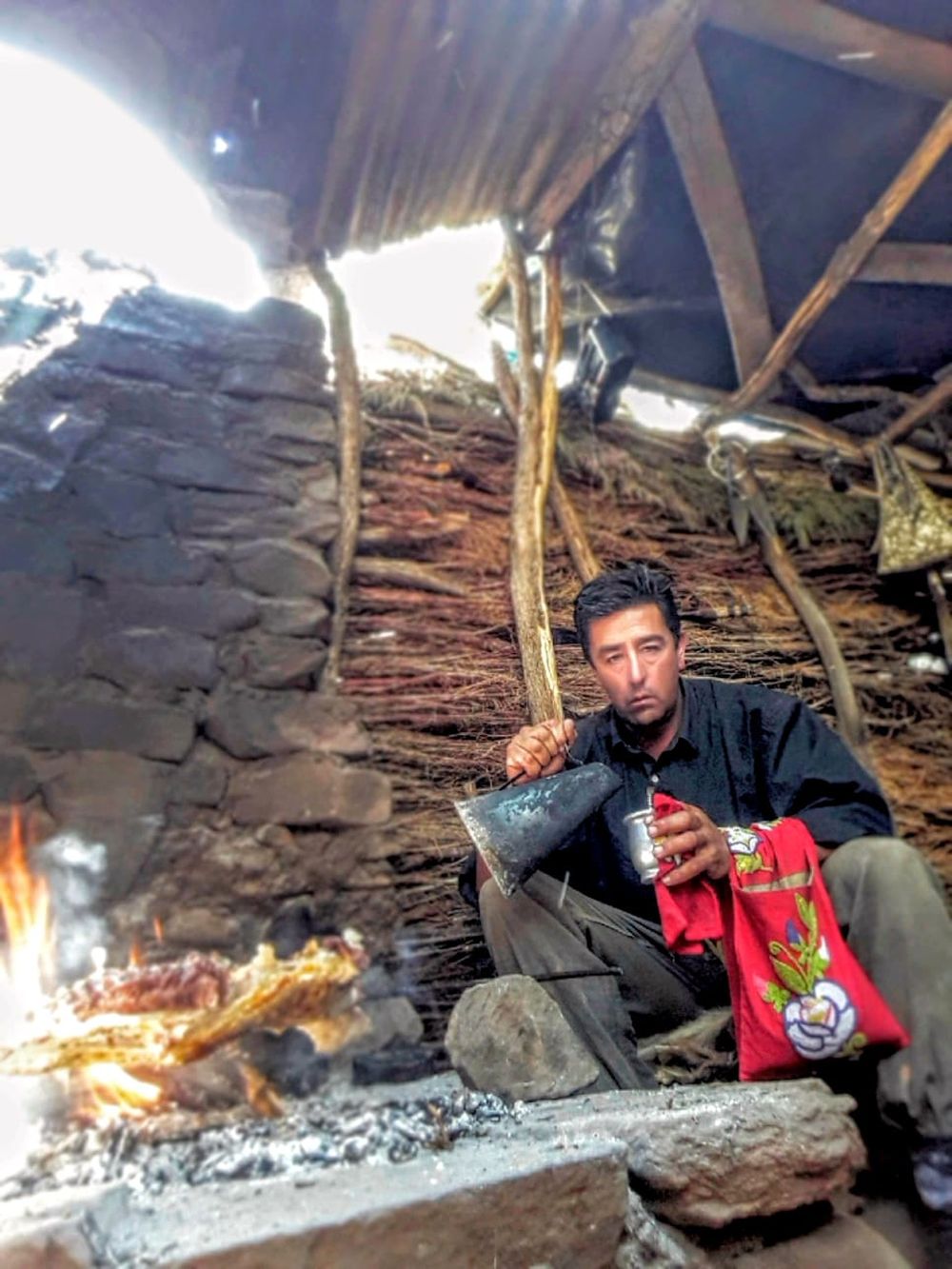 Veranada, la travesía de arrear animales a más de 4.000 msnm para que se alimenten en medio de la cordillera