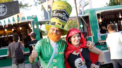 San Patricio full: cerveza a un peso, festejos con birra y una semana para vestirse de verde