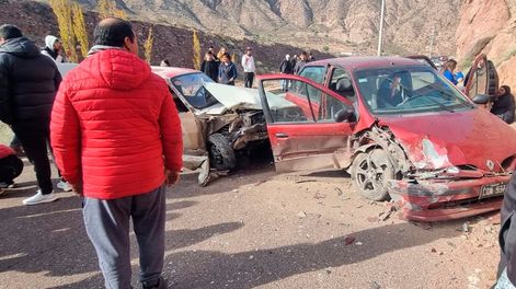 Accidente en Cacheuta, pasando el puente colgante, mano al oeste. Foto: Gentileza