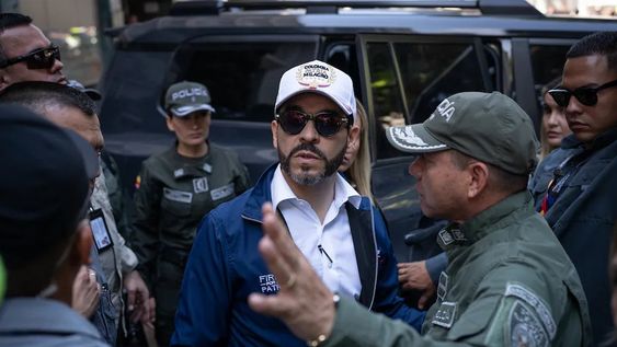 Colombia declaró el estado de desastre nacional tras el terremoto de 7,4 grados y decretó tres días de duelo.