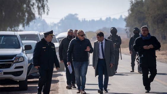 Los investigadores sospechan que quien asesinó a la joven reside en el Este porque conocía el lugar y sabía cómo llegar al galpón abandonado donde hallaron el cuerpo. - Foto: Ignacio Blanco / Los Andes