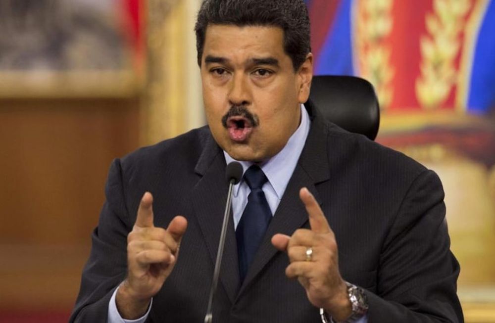 Nicolás Maduro anunció este sábado el aumento del salario mínimo, pero no alcanza para adquirir la canasta básica. - AP
