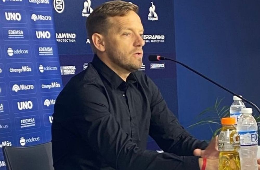 Martín Cicotello, director técnico de Independiente, ofreció una conferencia de prensa en la previa al partido frente a Vélez, que será el lunes en el Gargantini. Una modalidad que adoptaría en el próximo torneo.