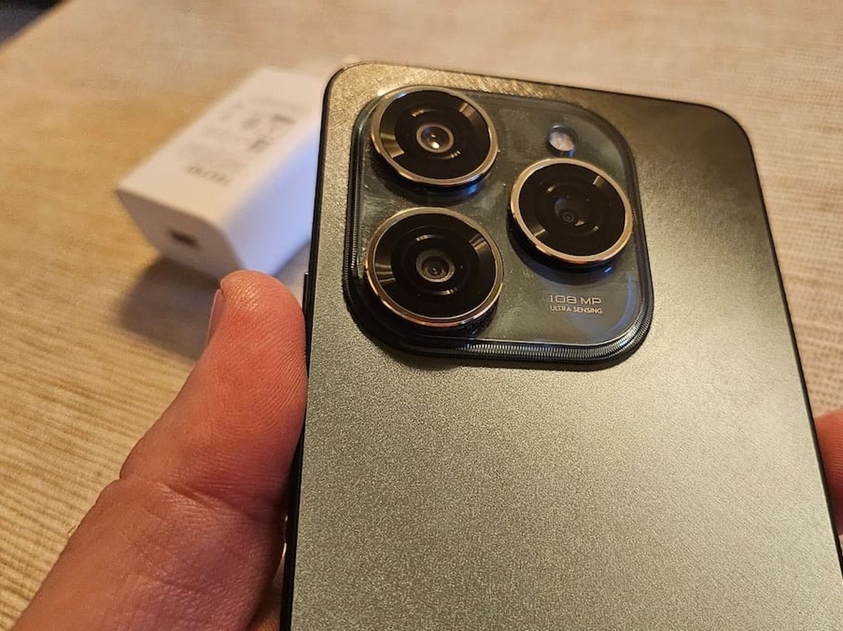 La nueva marca china que llega a Chile y desafía al mercado con celulares desde los $90.000