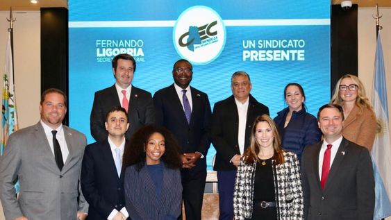 Una delegación de políticos estadounidense visitó el CEC mendocino.