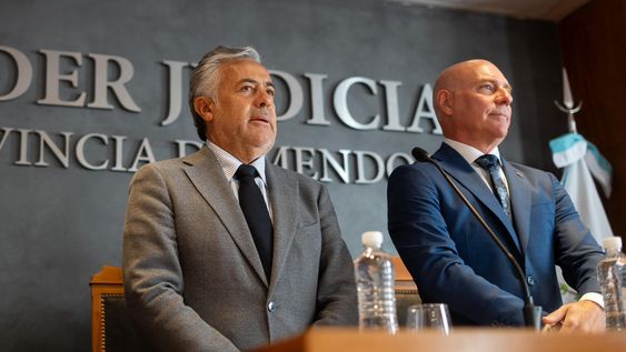 El gobernador Alfredo Cornejo y el presidente de la Suprema Corte de Justicia, Dalmiro Garay, titular también del Jury de Enjuiciamiento.&nbsp;