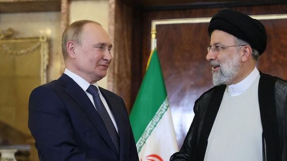 Los presidentes de Rusia e Irán, Vladimir Putin y Ebrahim Raisi respectivamente, en una imagen de archivo.