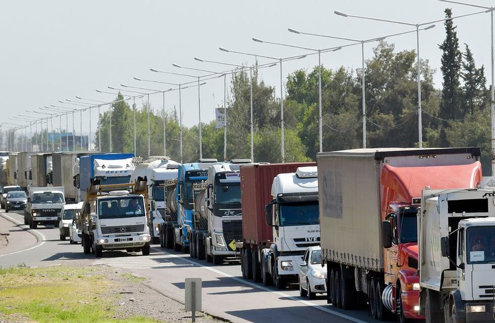 El costo del transporte de cargas sigue aumentando y en cuatro meses promedia 29,3% - Foto: Orlando Pelichotti / Los Andes