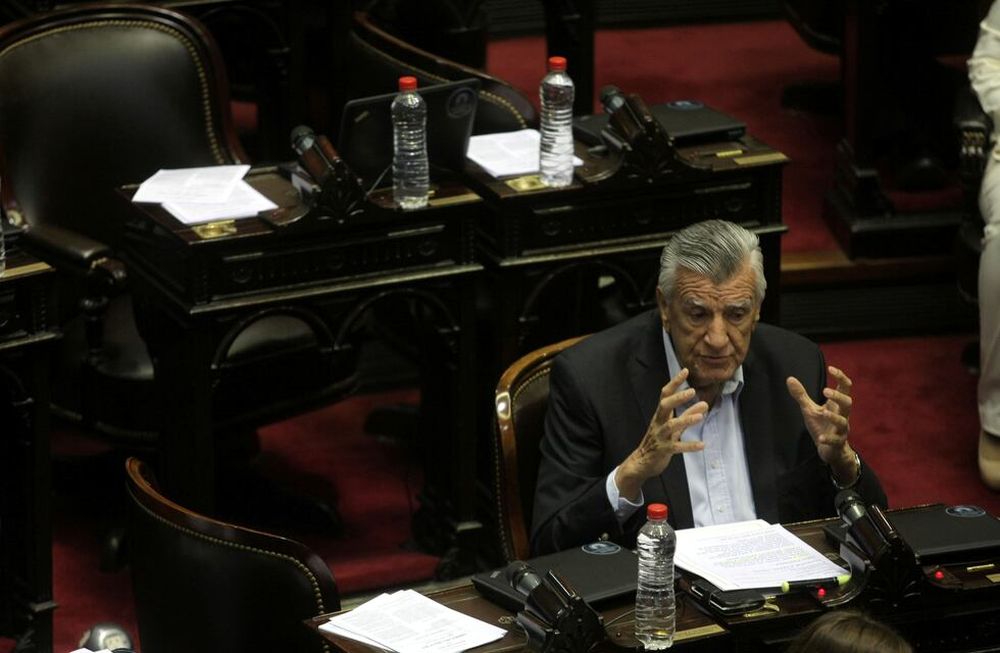 Gioja defendió al vino y causó risas: Me he criado tomando una copita todos los días 