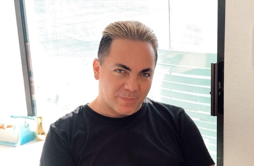 Cristian Castro presentó a su nueva novia Maite