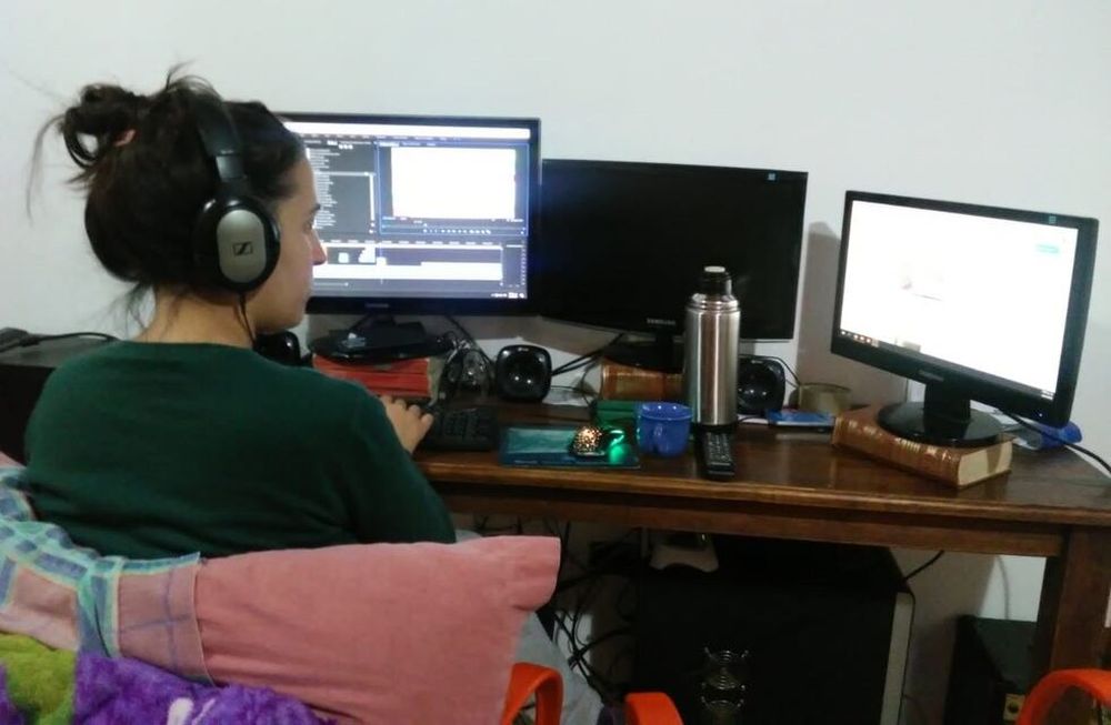 Además de servicios digitales, en la Biblioteca Pública prestan las computadoras a alumnos secundarios / Gentileza Municipalidad de Luján de Cuyo