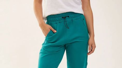 Chau joggins: esta es la nueva tendencia para el otoño-invierno 2025
