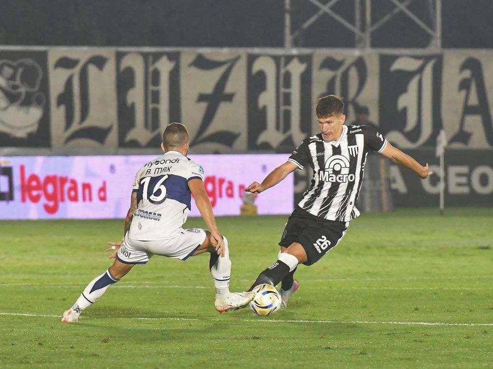 Por la sexta fecha del Torneo Apertura, Gimnasia y Esgrima de Mendoza recibió al Lobo de La Plata. 