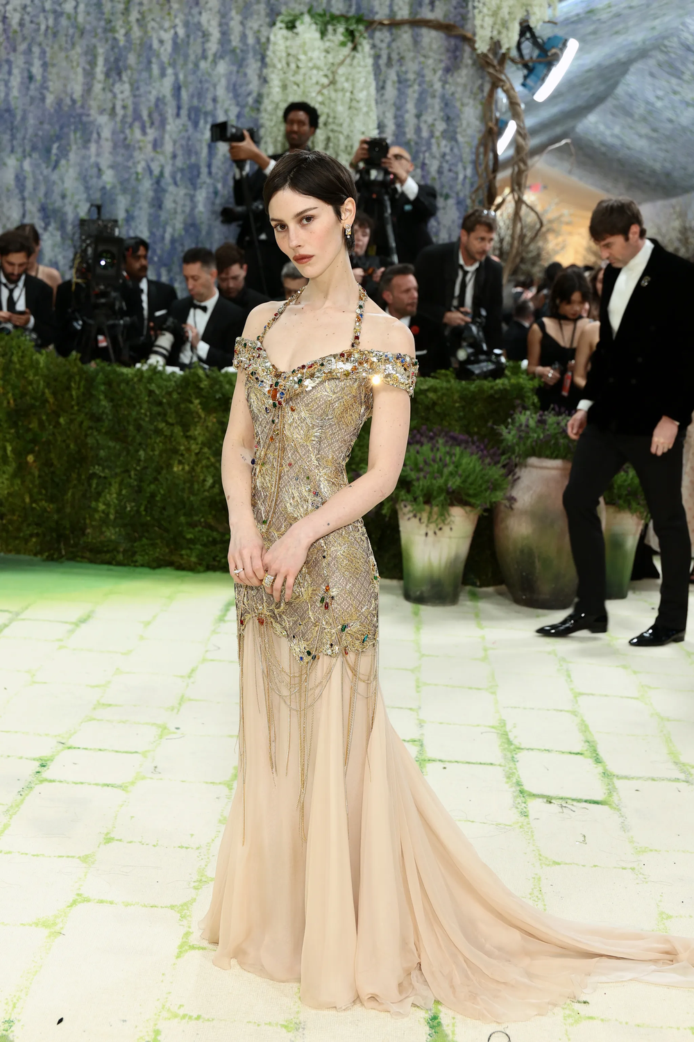 Gracie Abrams llega a la Met Gala. Gracie Abrams llega a la Met Gala.