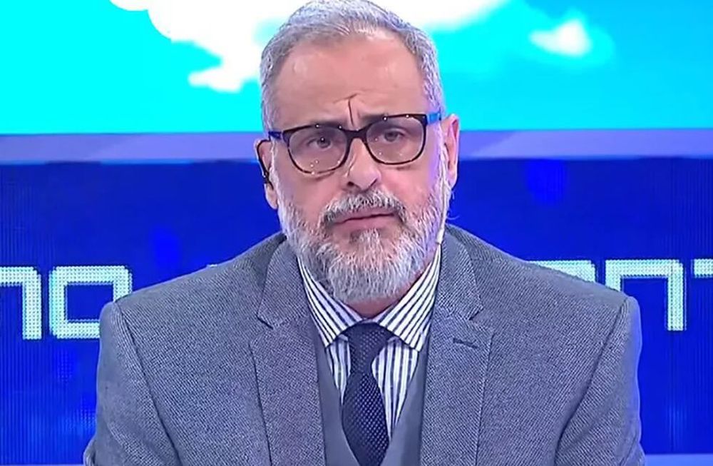 El conductor se refirió al exilio de los famosos hacia Uruguay