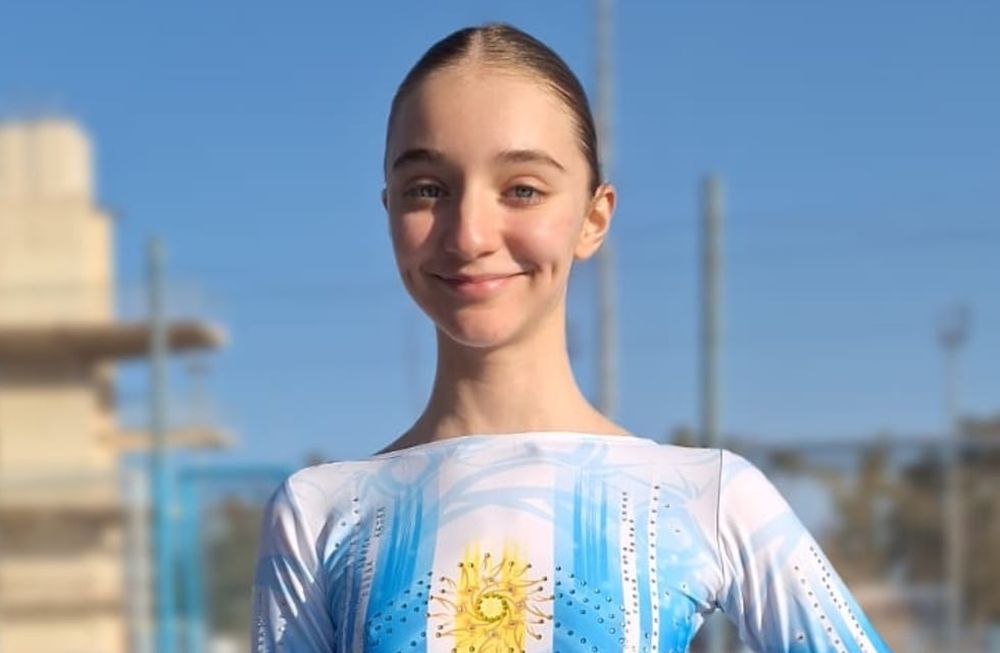 Camila Onetto tiene 14 años y necesita ayuda para representar a Argentina en el Mundial de Patinaje Artístico que se desarrollará en Italia.