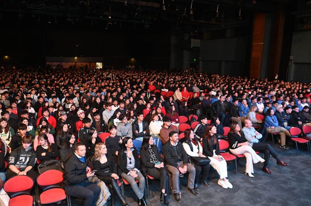 Más de 1.900 estudiantes de toda Mendoza participaron del Maker Day 2026: una jornada de innovación, tecnología y empleo.