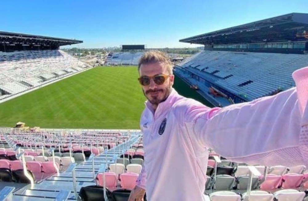 David Beckham y el estadio en el que juega como local Inter Miami. El inglés fue clave para le llegada de Lionel Messi al futbol de EEUU. / Gentileza.