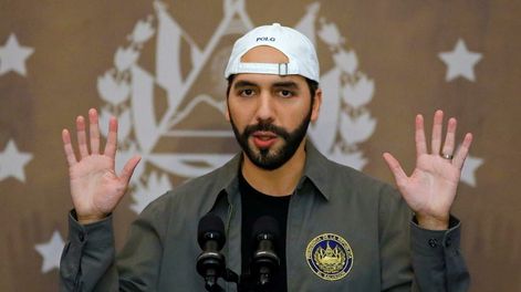 Los Andes | Nayib Bukele, presidente de El Salvador. Son cada vez más los candidatos presidenciales por toda América Latina que quiere aplicar los métodos de Bukele para enfrentar la delincuencia.