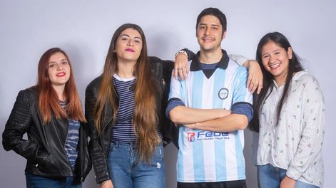Mujeres, voces de fútbol