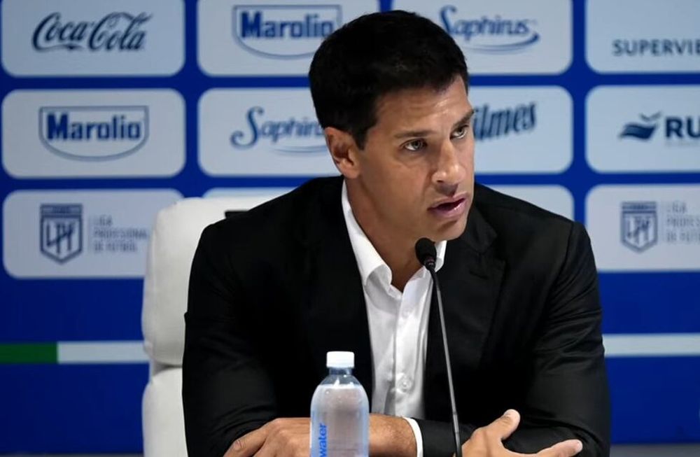 “Vélez tiene un proyecto a largo plazo que nos beneficia, resaltó el flamante DT del Fortín, Sebastián Domínguez. (@ElFortindeVelez)