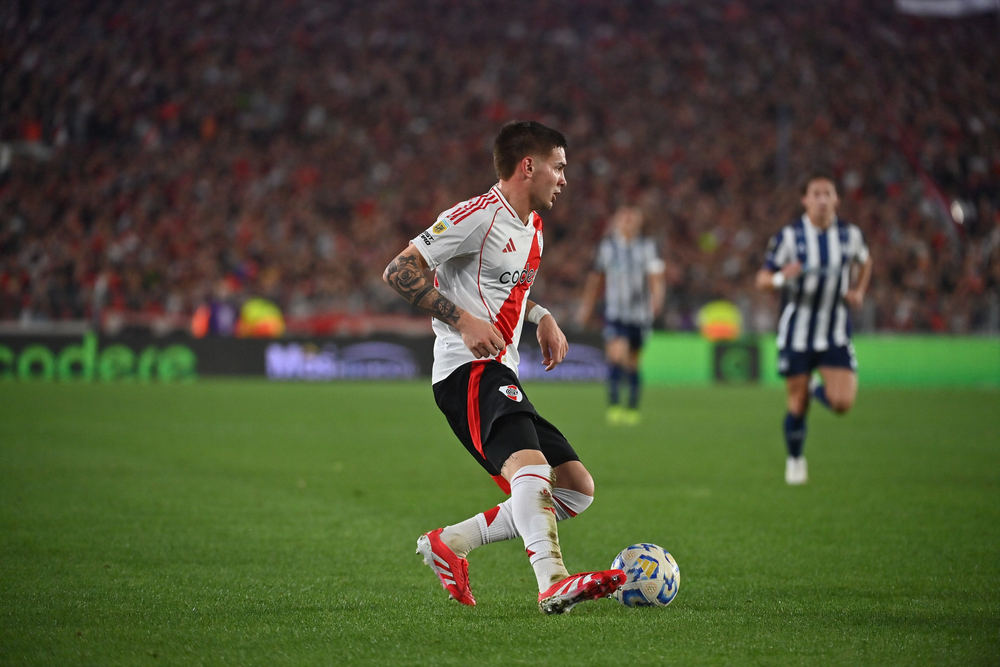 River Plate, Monumental'da Barracas'ı ağırlıyor
