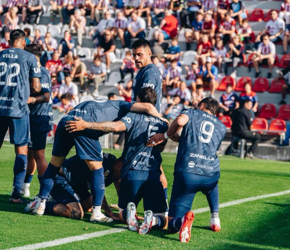 Independiente Rivadavia se quedaría con el clásico, según la IA